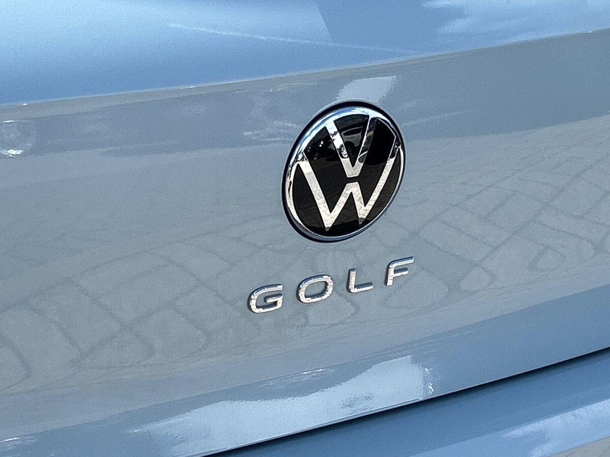 Volkswagen Golf Photo at-3e91071898fc4069b901740edfaf0eee.jpg