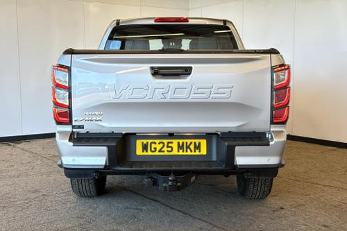 Isuzu D-MAX Photo at-3e9d64f5b7b34a18a440e3b0142539b6.jpg