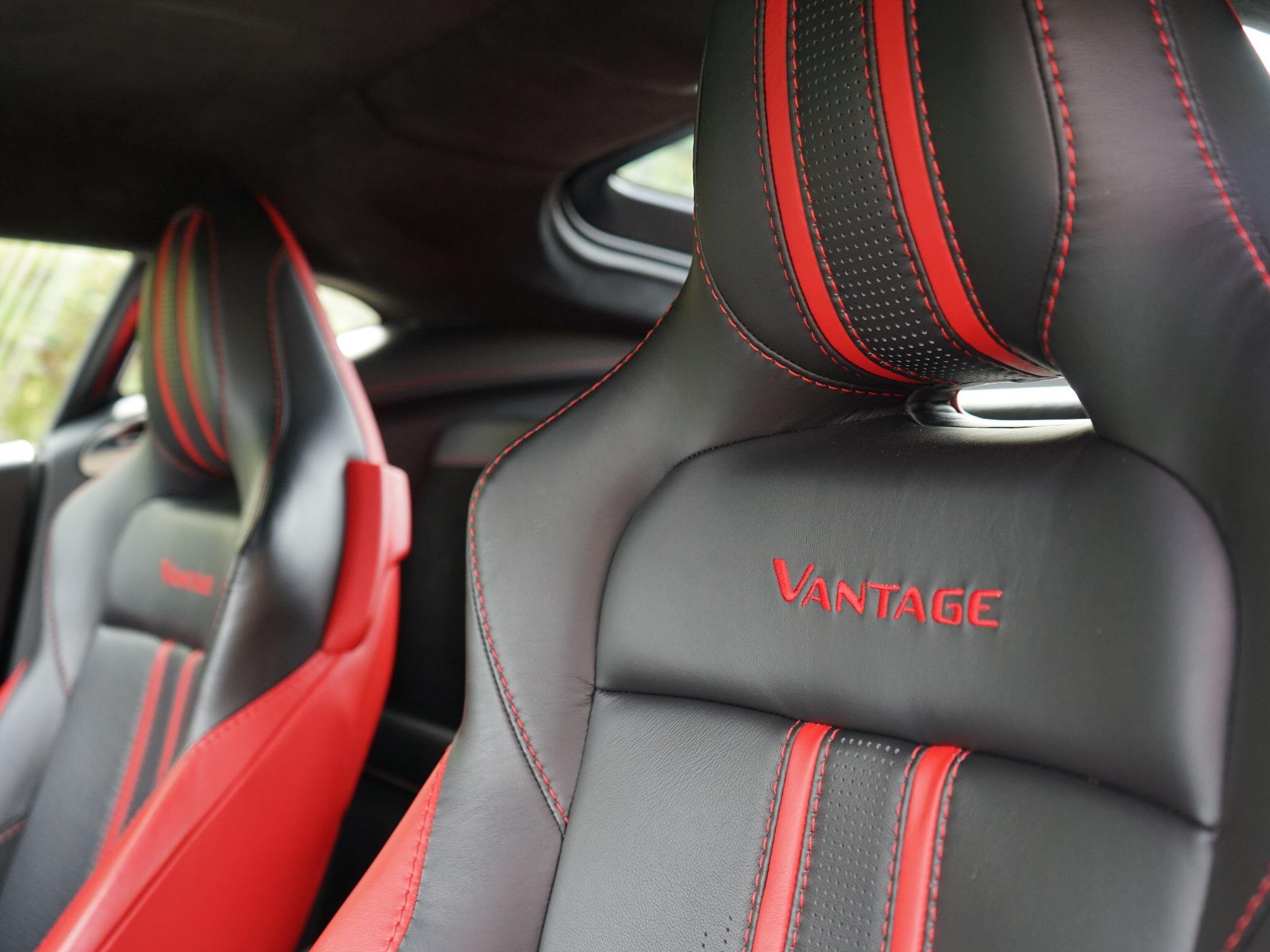 Aston Martin Vantage 4.0 V8 Auto Euro 6 2dr — photo 12