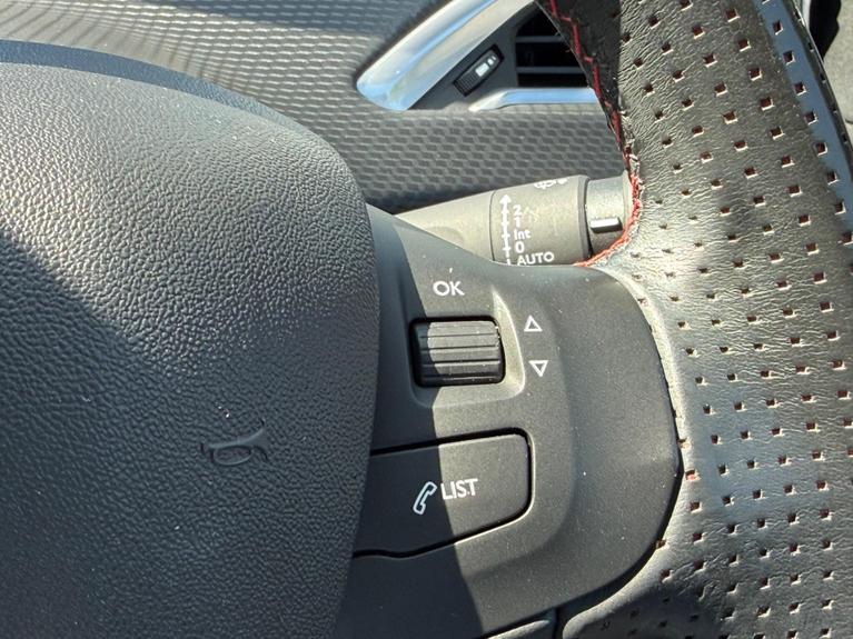 Used Peugeot 208 HJ17ETK 16
