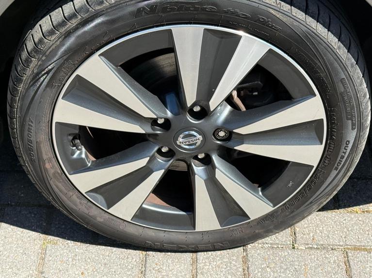 Used Nissan Pulsar WV68GJF 24
