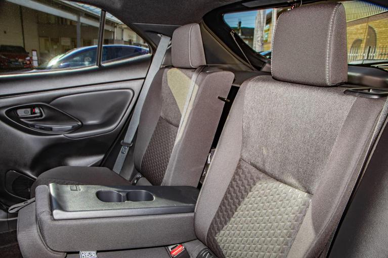 Used Toyota Yaris Cross GL24LNE 28