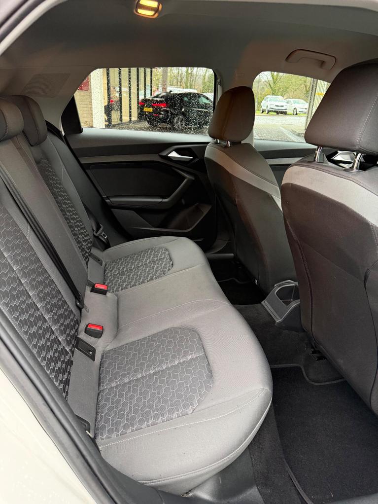 Used Audi A1 VU70EAF 12