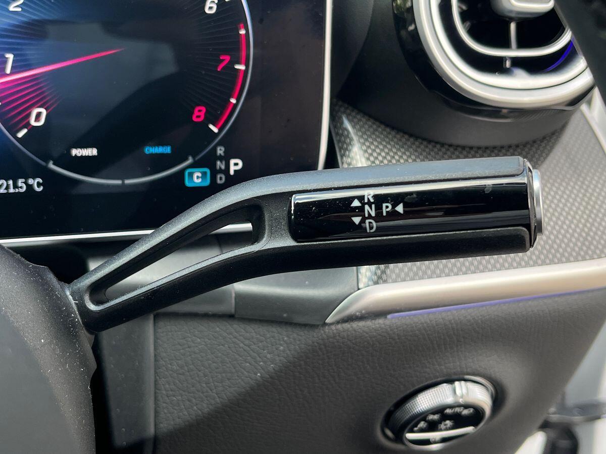 Mercedes-Benz GLC Photo at-3f345c87e79246308a3719ebf5ab2d03.jpg