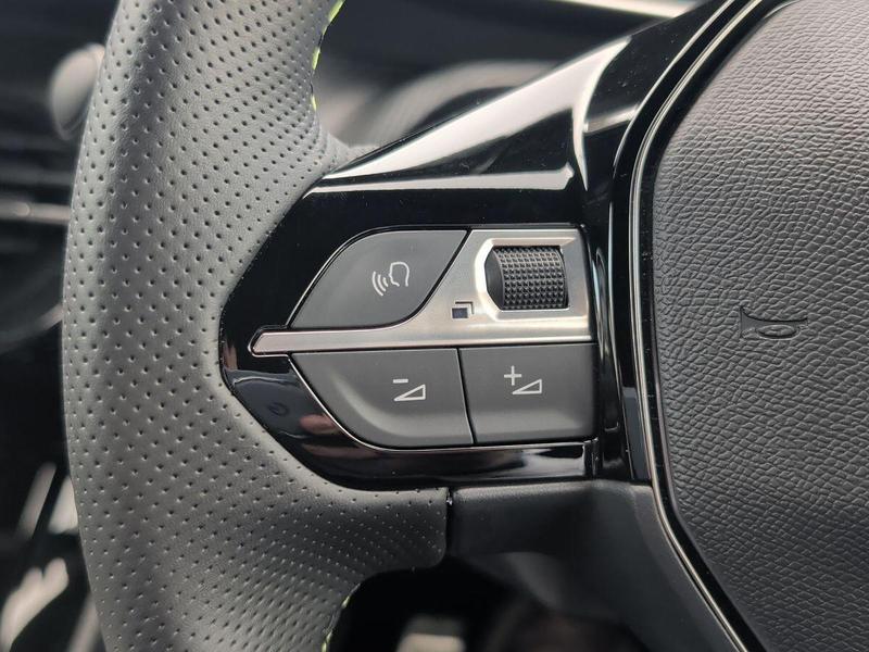 Used Peugeot 208 202601289492571 21