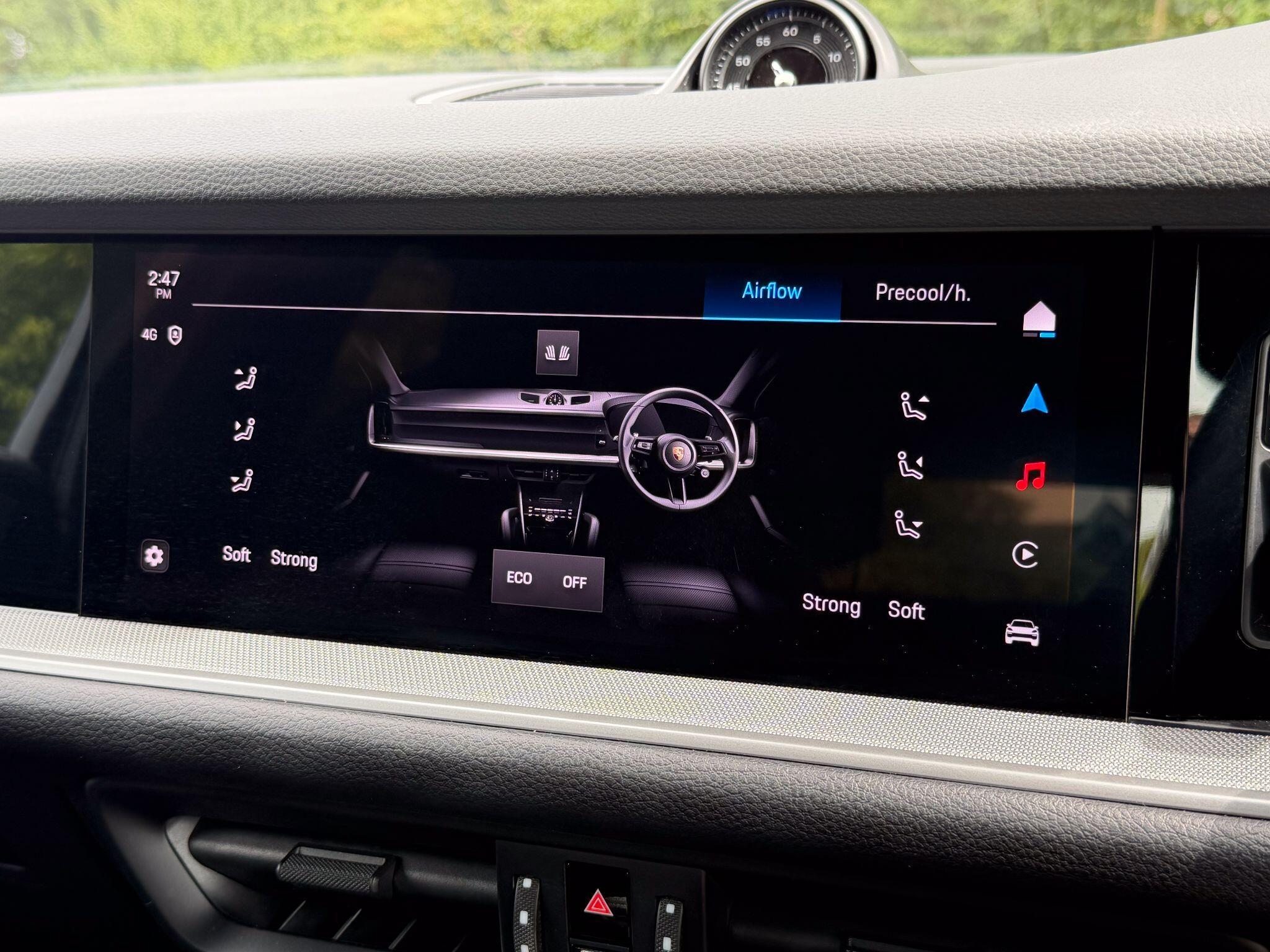 Porsche Cayenne 3.0 V6 E-Hybrid 25.9kWh TiptronicS 4WD Euro 6 (s/s) 5dr — photo 32