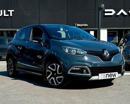 Renault Captur 0.9 TCe ENERGY Signature Nav Euro 6 (s/s) 5dr at Startin Group