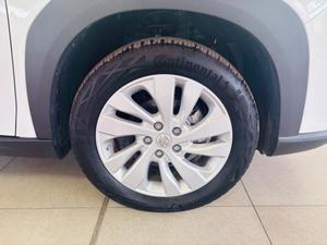 Suzuki S-Cross Photo 10