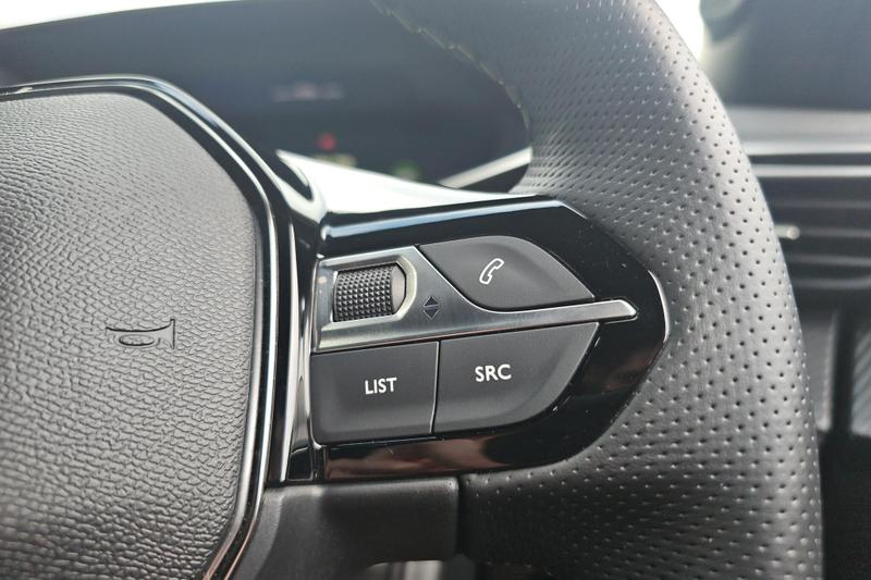 Used Peugeot 2008 KS74AYC 30