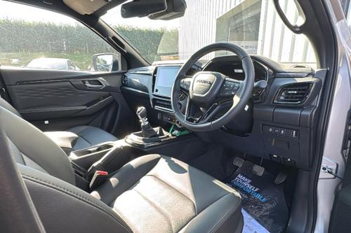 Isuzu D-MAX Photo at-3fb60d205893403aa0e49988acef4ee5.jpg