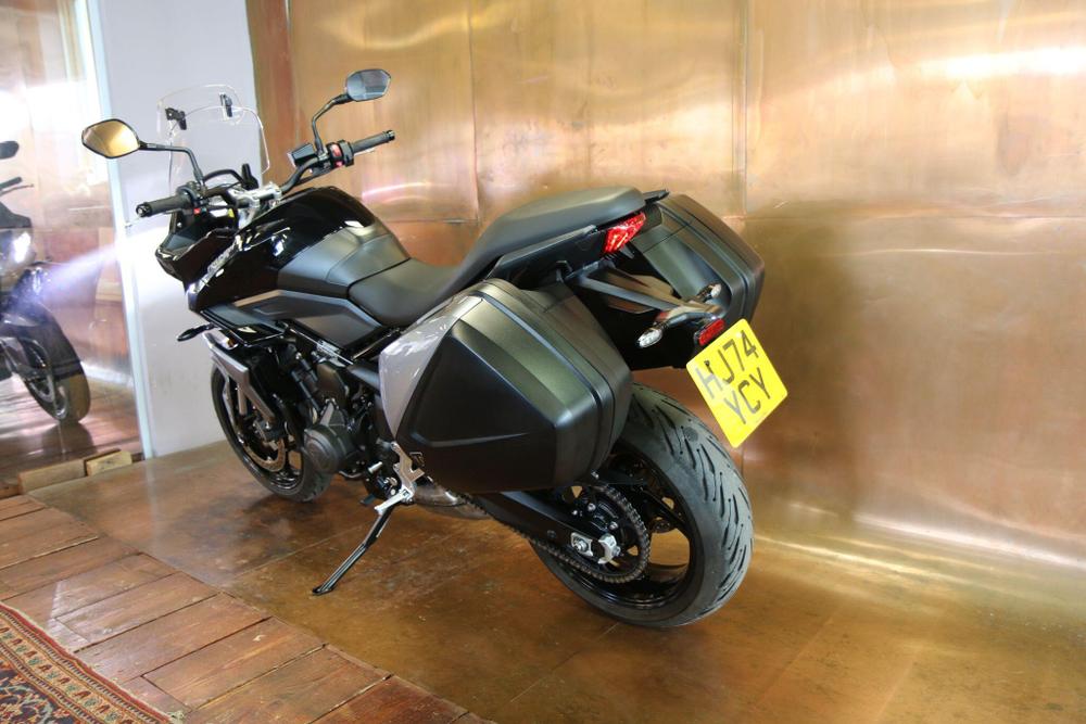 Triumph Tiger Sport 660 Photo at-3fe2164dcce94fb6b5380a97d52336f1.jpg