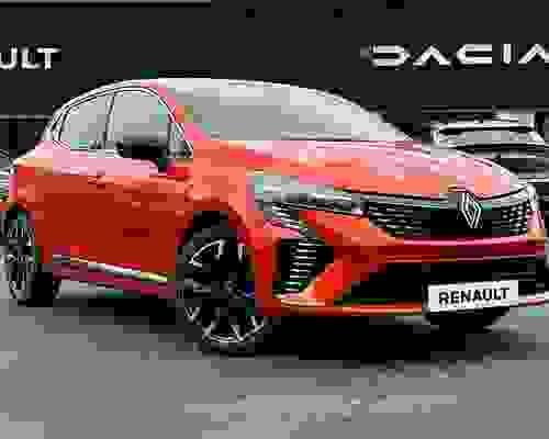 Renault Clio techno E-Tech full hybrid 145 ^MY24] valencia orange at Startin Group