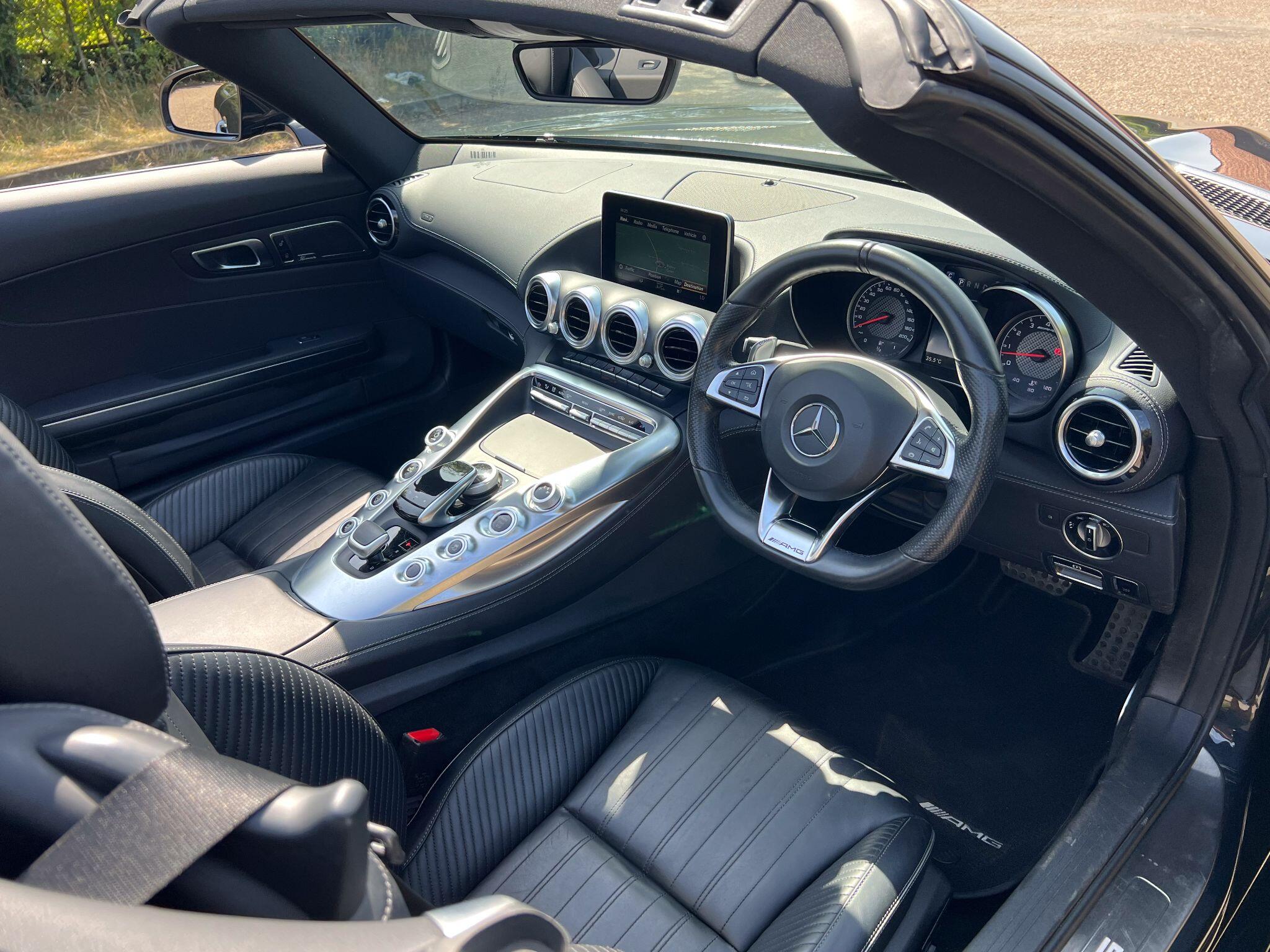 Mercedes-Benz AMG GT 4.0 V8 BiTurbo (Premium) Roadster SpdS DCT Euro 6 (s/s) 2dr — photo 18