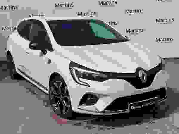 Used 2021 Renault Clio 1.6 E-TECH Launch Edition Auto Euro 6 (s/s) 5dr White at Martins Group