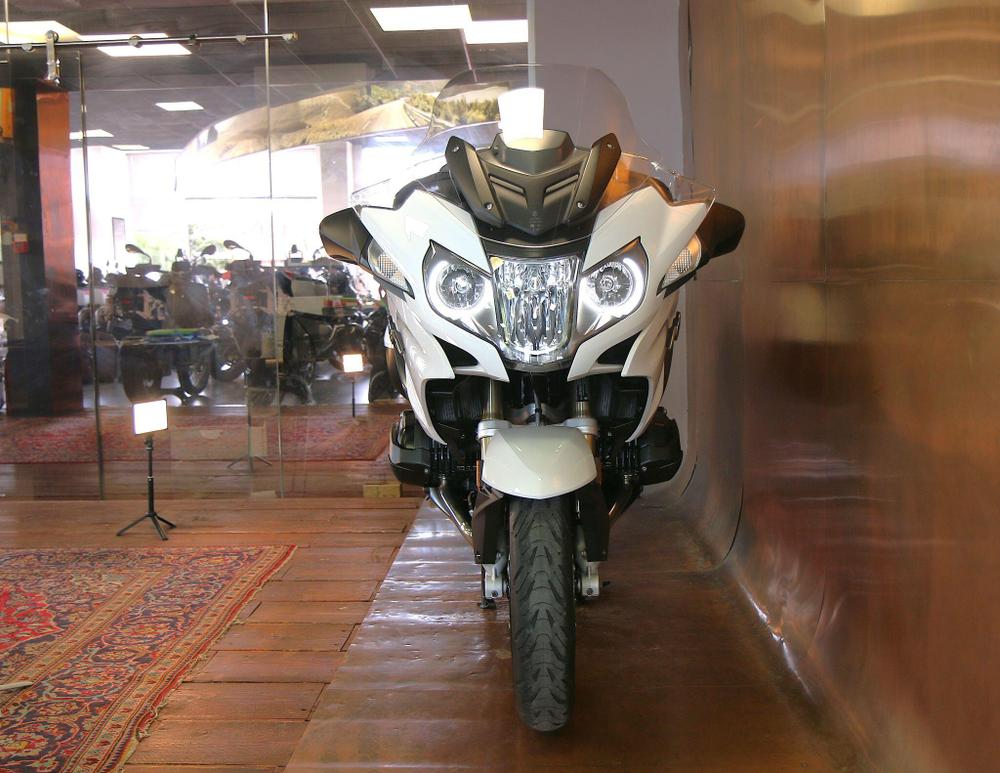 BMW R 1200 RT Photo at-4011d41a75224c038ec0126664e410a2.jpg