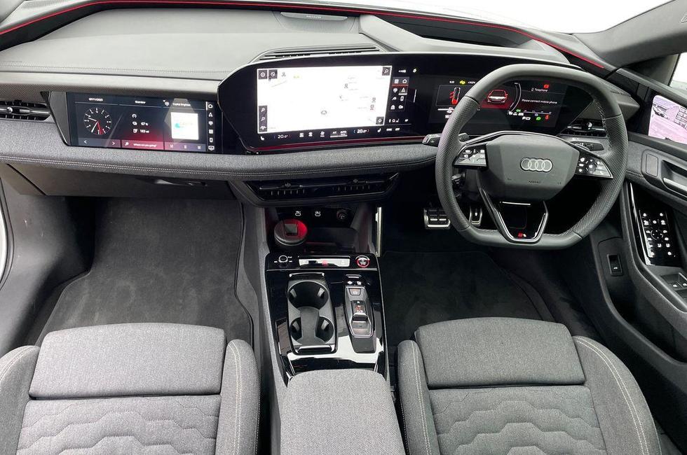 Audi A6 Photo at-4039394a6414427fb99481ebc3a96961.jpg