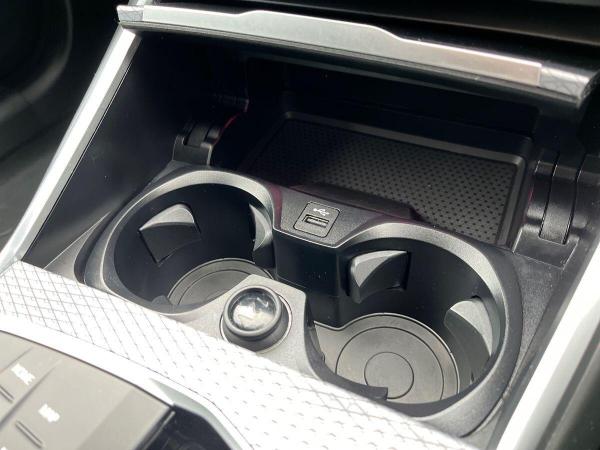 BMW 3 Series Photo at-4054016634844801a6c915f9964443e4.jpg