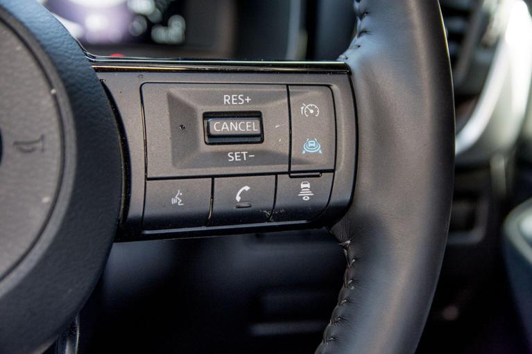 Used Nissan Qashqai WU26MKO 12