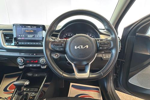 Kia STONIC Photo at-40a7bf38e95a4b4a97ba706525fcef2f.jpg