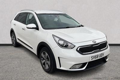 Used 2018 Kia Niro 1.6 GDi 2 White Pearl at Kia Motors UK