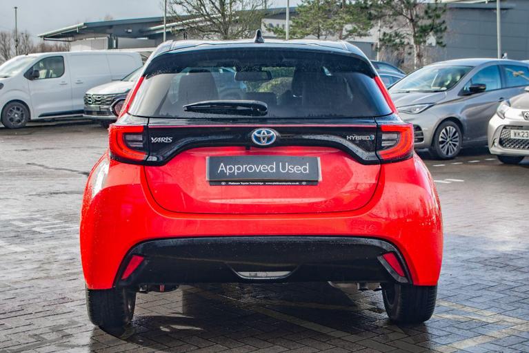 Used Toyota Yaris YY21UPM 4