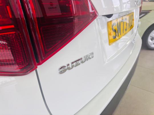 Suzuki Vitara Photo at-40e406eed1d8416a8af14d2d7dda66b8.jpg