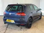 Volkswagen GOLF Photo 3