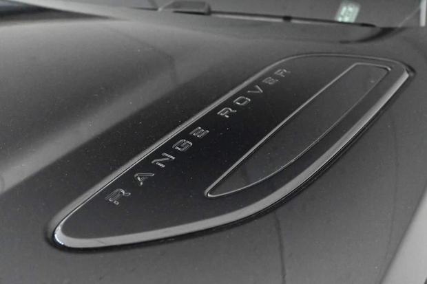 Land Rover RANGE ROVER VELAR Photo at-411ddd637f274c6a88508e9938396b73.jpg