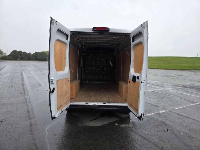 Vauxhall Movano Photo at-412128d6154c4f3ebab15dd1cf643358.jpg