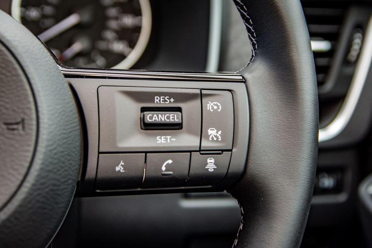 Used Nissan Qashqai WR26UGB 11
