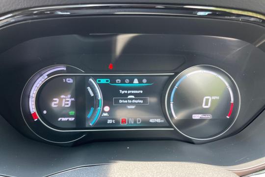 Kia Niro Photo at-412e4a43149648118d03f9f624b67f69.jpg