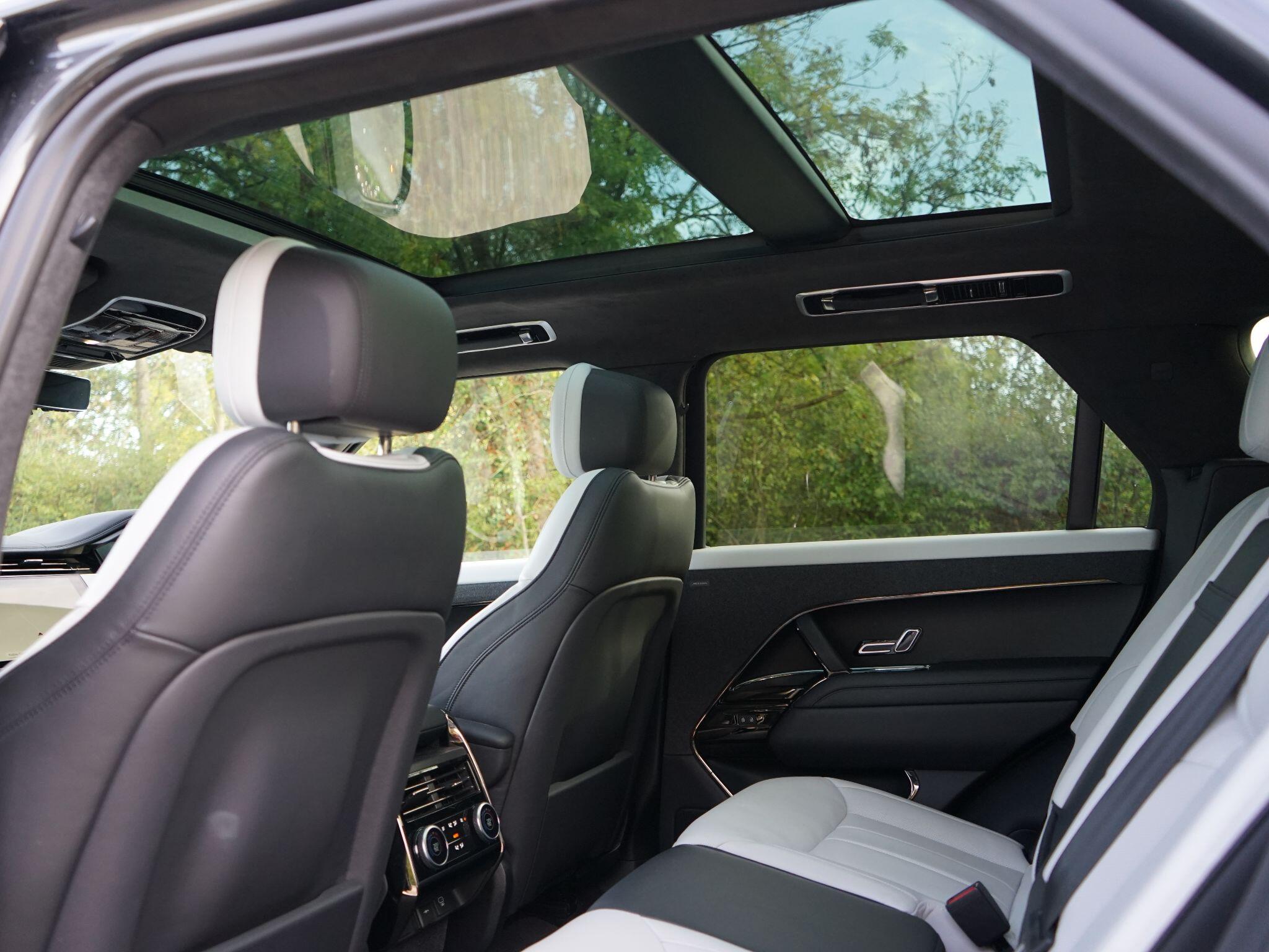 Land Rover Range Rover Sport 3.0 P440e 38.2kWh Autobiography Auto 4WD Euro 6 (s/s) 5dr — photo 14