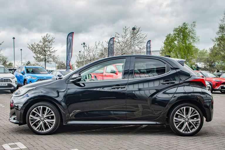 Used Toyota Yaris GK72SMO 18