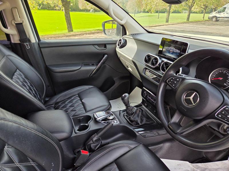 Mercedes-Benz X Class Photo at-414a39055cac4c88af9f8294ca710d75.jpg