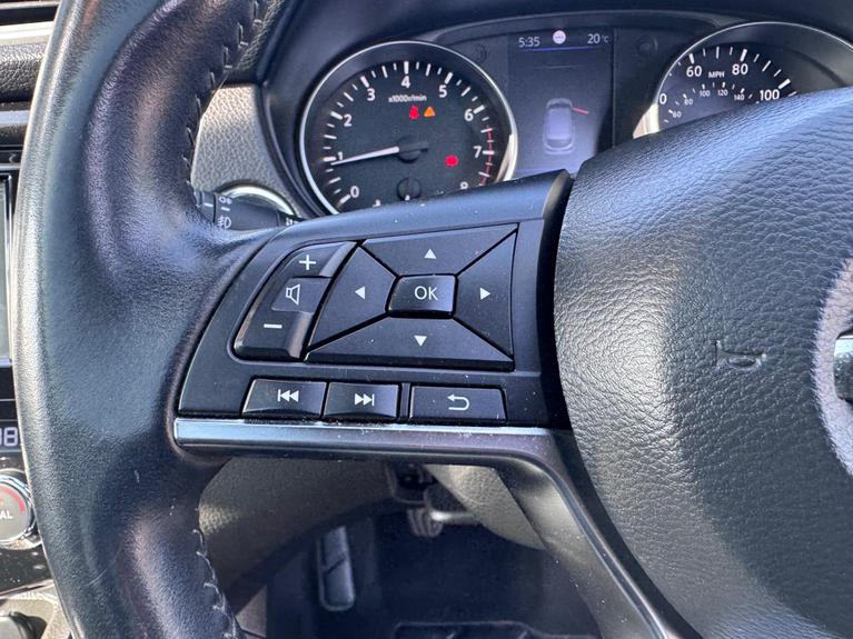 Used Nissan Qashqai KP69WJF 6