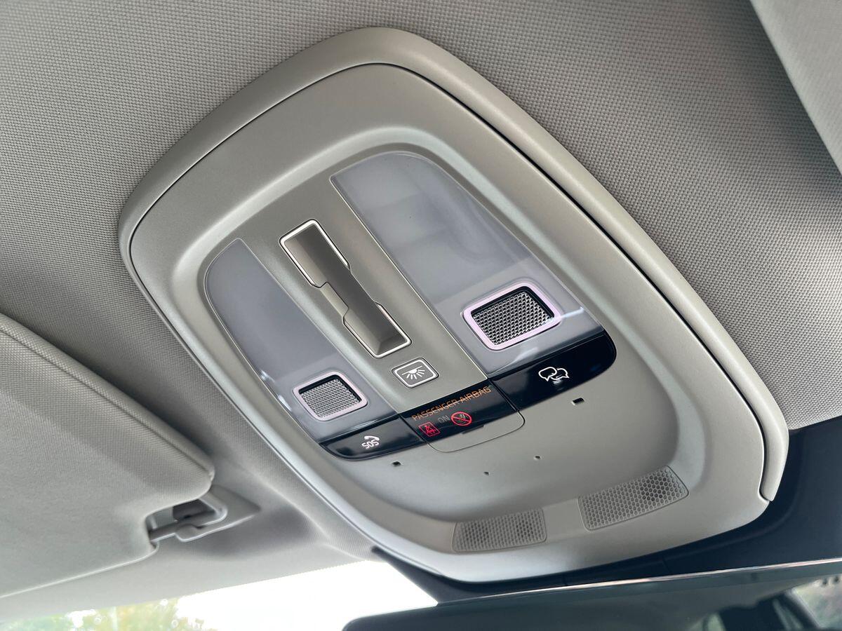 Volvo XC90 Photo 39