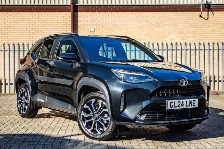 Used Toyota Yaris Cross GL24LNE 1