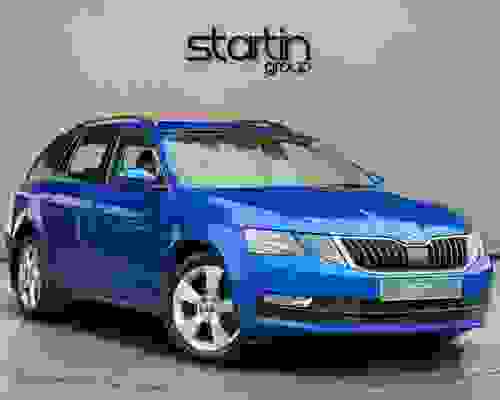 Skoda Octavia Estate 1.5 TSI (150ps) SE Drive ACT DSG Race Blue at Startin Group