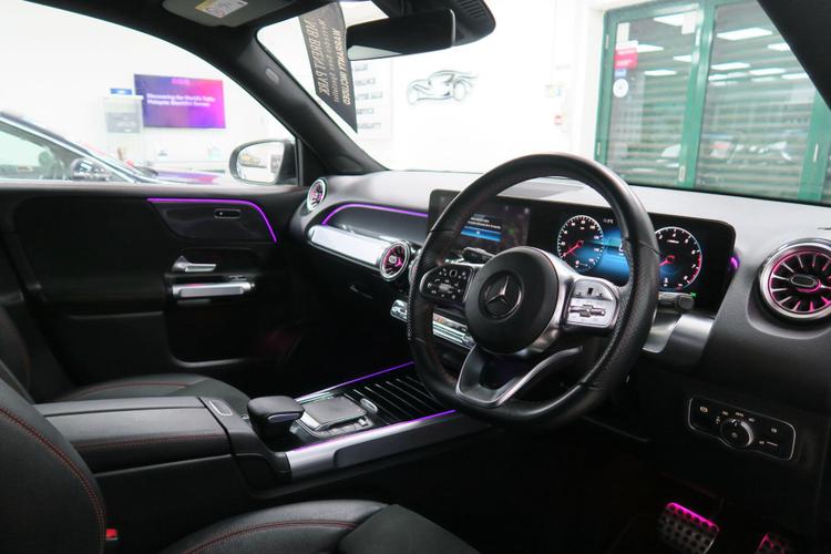 Used Mercedes-Benz GLB HK23YEL 10