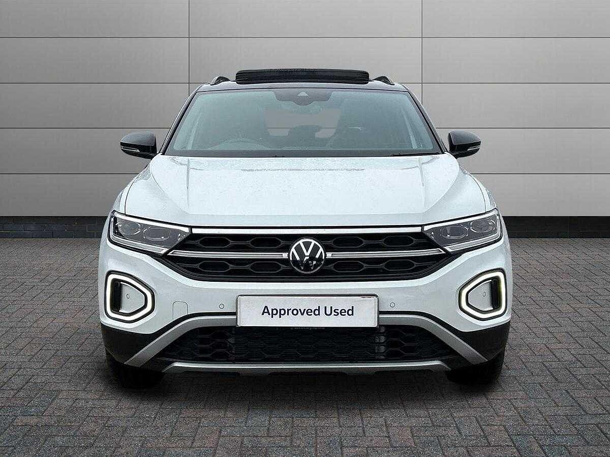Volkswagen T-Roc Photo at-4217ca257b02444f8bf12c7cac9e54ed.jpg