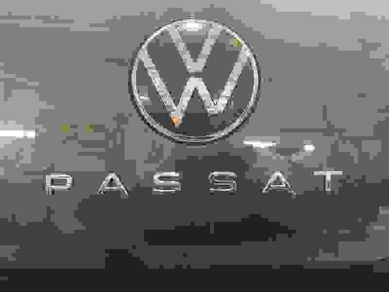 Volkswagen Passat Photo at-422344d127794905be78761837701411.jpg
