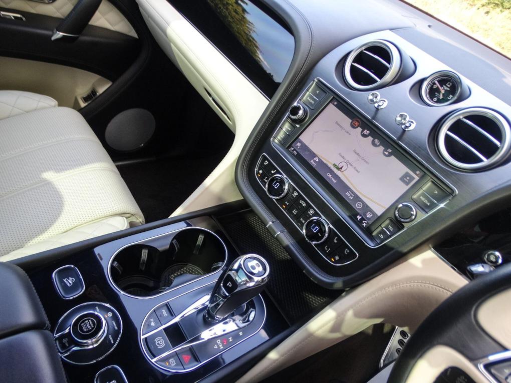 Used Bentley Bentayga Y123CTS 6