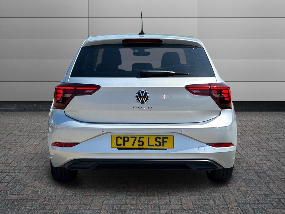 Volkswagen Polo Photo at-423ce4e4136a4e03891238edbe8d61d4.jpg