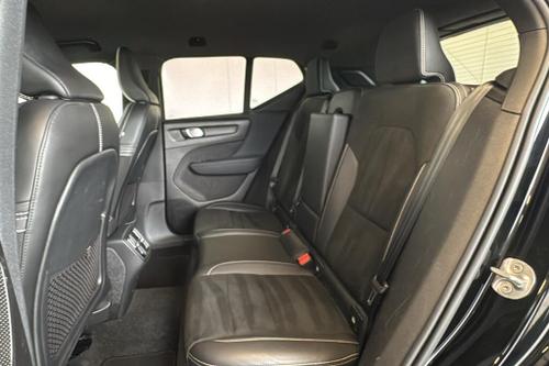Volvo XC40 Photo at-42621476b6534fe29df8359de8f40d80.jpg
