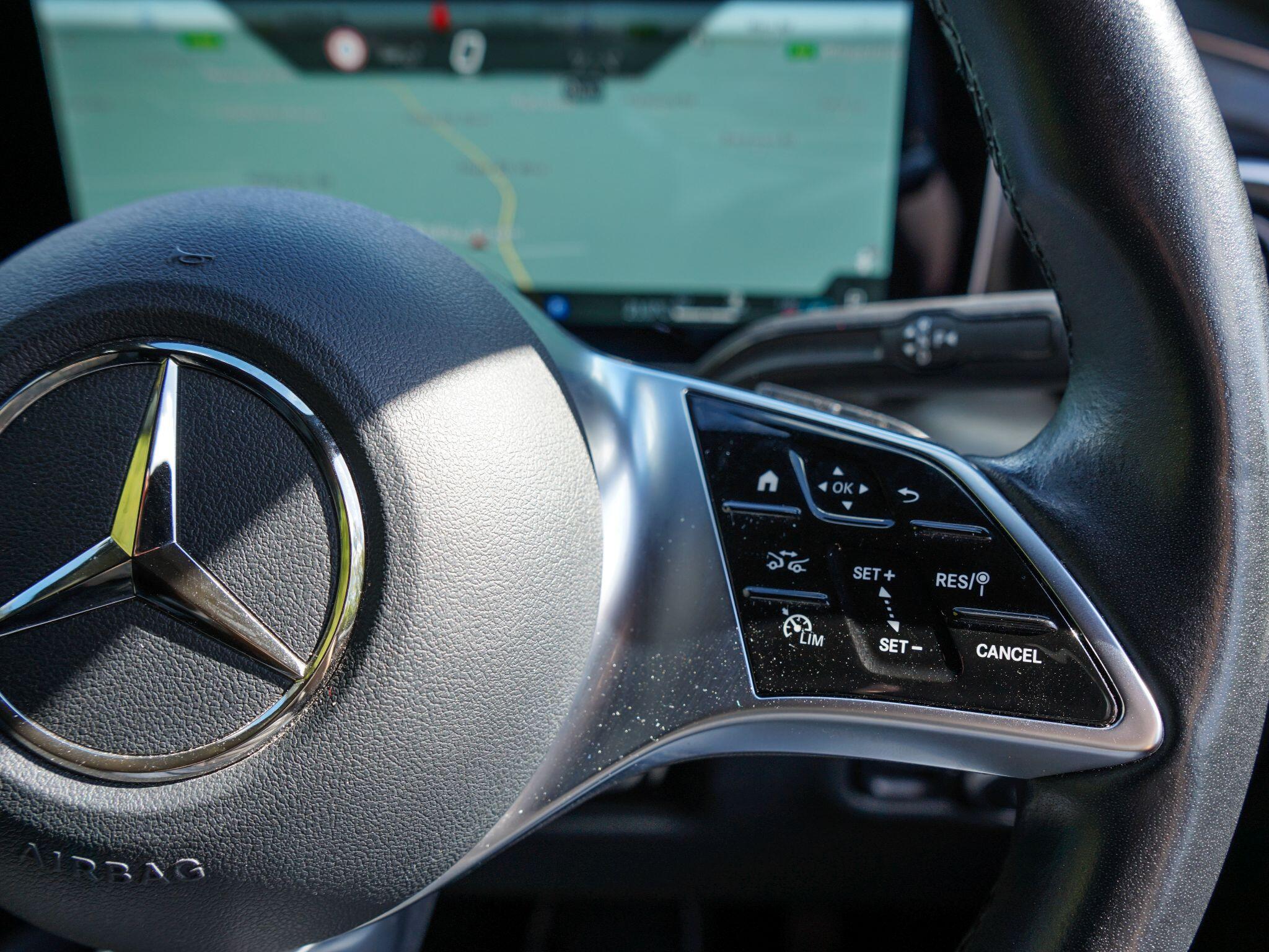 Mercedes-Benz V Class 2.0 V300d Premium G-Tronic+ Euro 6 (s/s) 5dr (8 Seat Extra Long) — photo 32