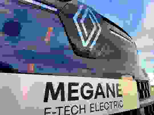 Renault Megane E-Tech Photo at-42912eea3a944d22ad71c9a3a5abb29f.jpg