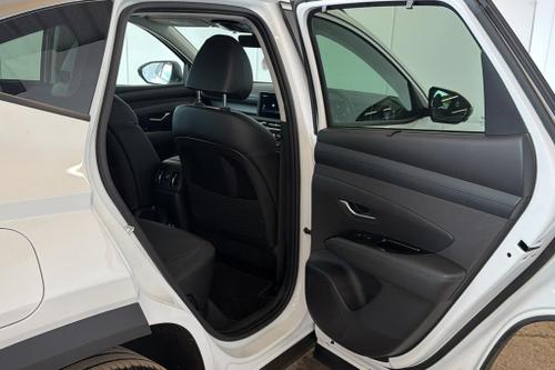 Hyundai TUCSON Photo at-43077d5f6a5b460fb75a67cdc23006e5.jpg