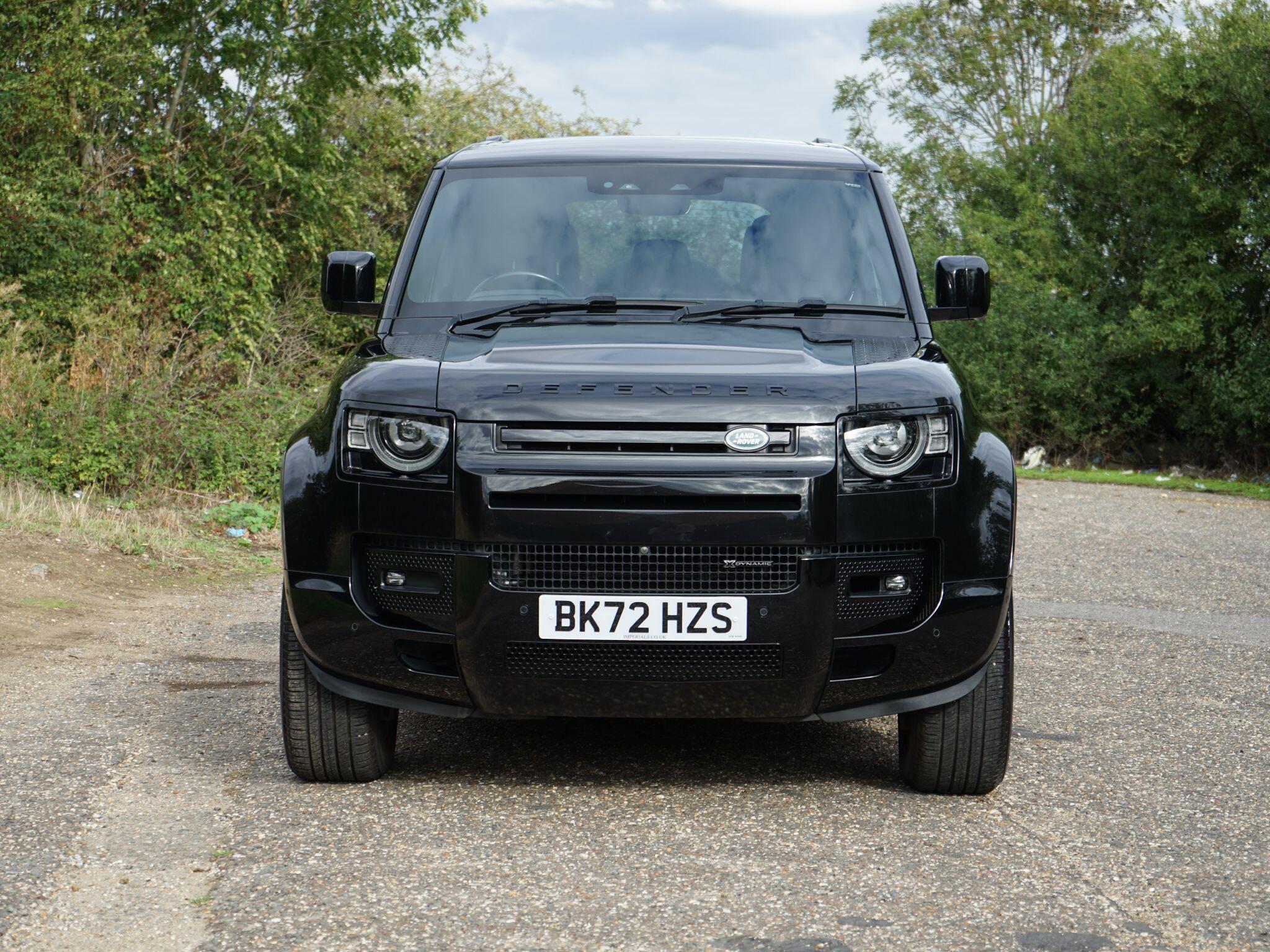 Land Rover Defender 110 3.0 D300 MHEV X-Dynamic SE SUV 5dr Diesel Auto 4WD Euro 6 (s/s) (300 ps) — photo 10