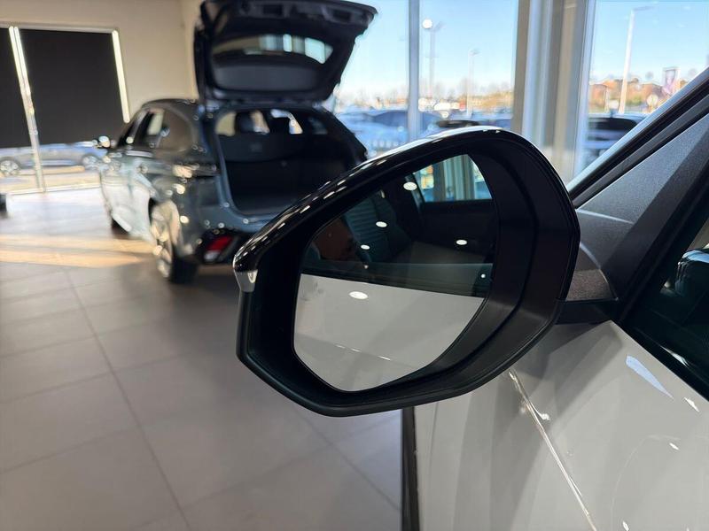 Used Peugeot E-3008 202602109822465 26