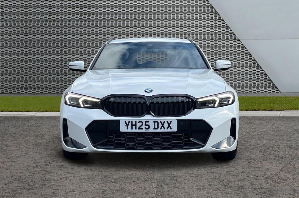 BMW 3 Series Photo at-434068a2a18047839396025ca48c8a01.jpg